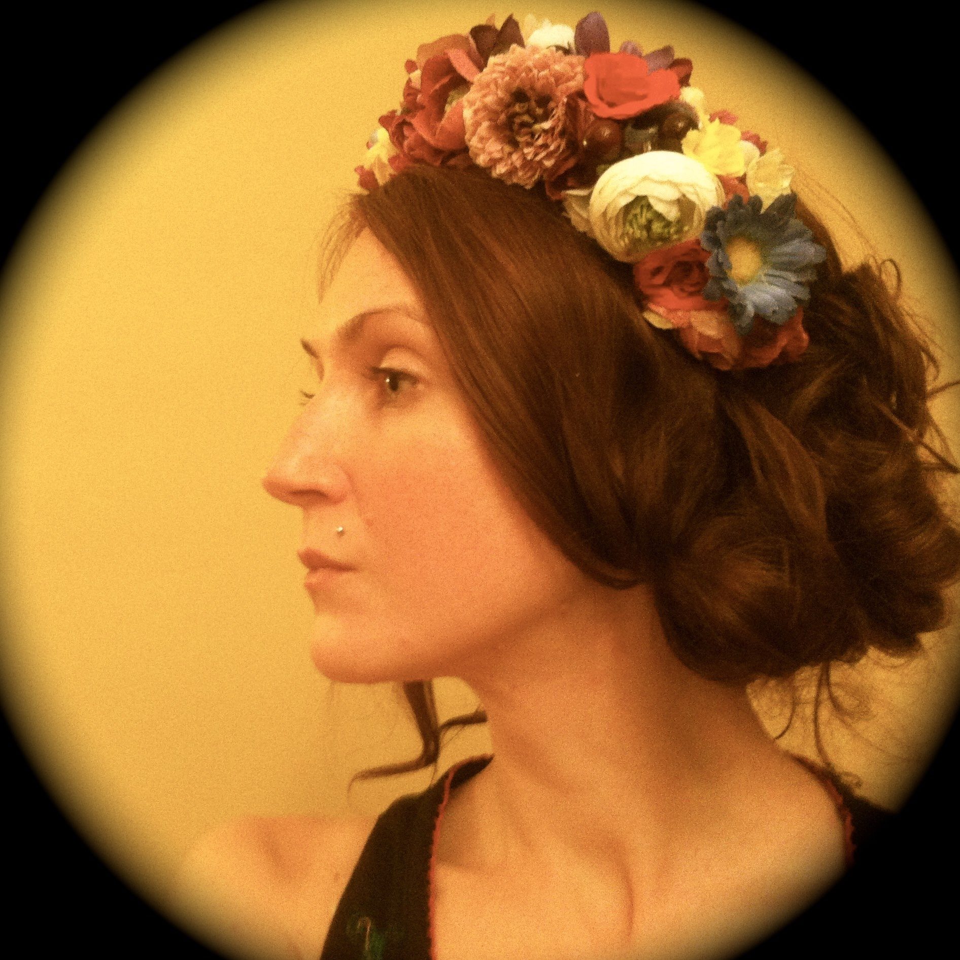 Portrait of Lori with a flower crown